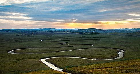 Epic喜加二：《猎人：野性的呼唤》《遗忘国度之闲置冠军》免费